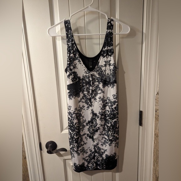H&M Dresses & Skirts - Dress